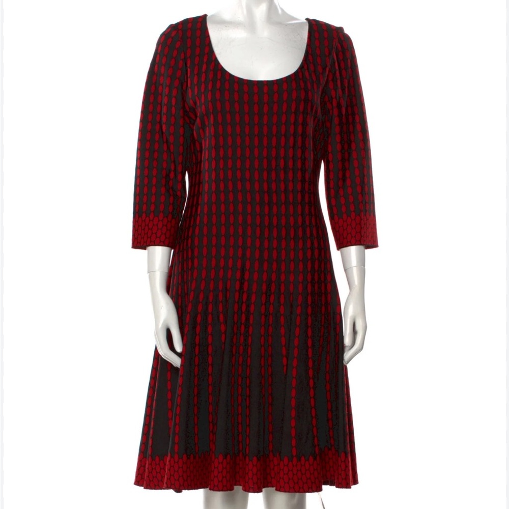 St John Fit Flare Red Black Knit Dress Sz 2